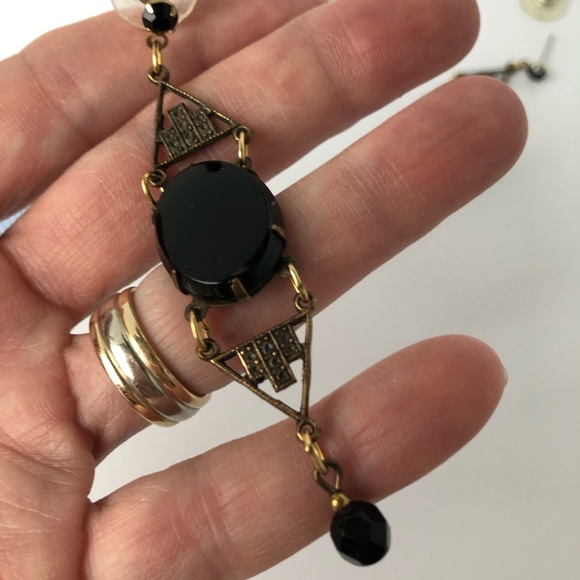 Vintage inspired Black stones and Brass drop earrings. New lightweight - Picture 6 of 6